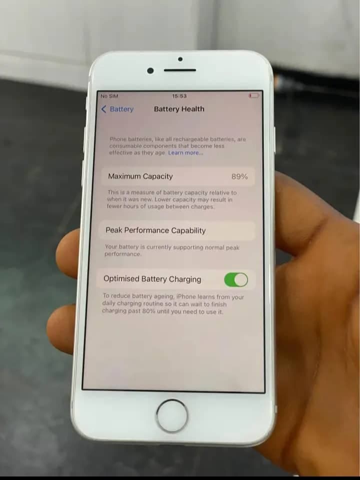 iPhone 7 32GB – Jet Black, Unlocked, Excellent Condition